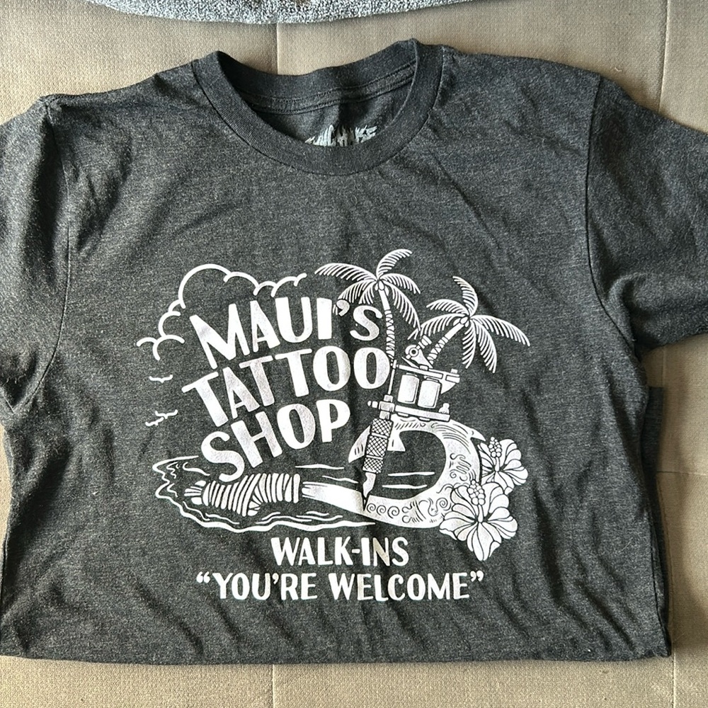 Flying house threads shirt